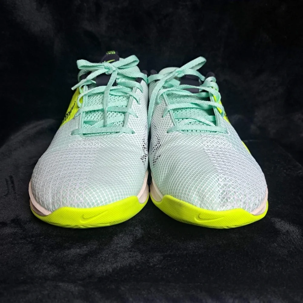 Nike Metcon 8 Green Yellow Mens US Size 11.5 EUR‎ 45.5 DO9328-300 Sneakers